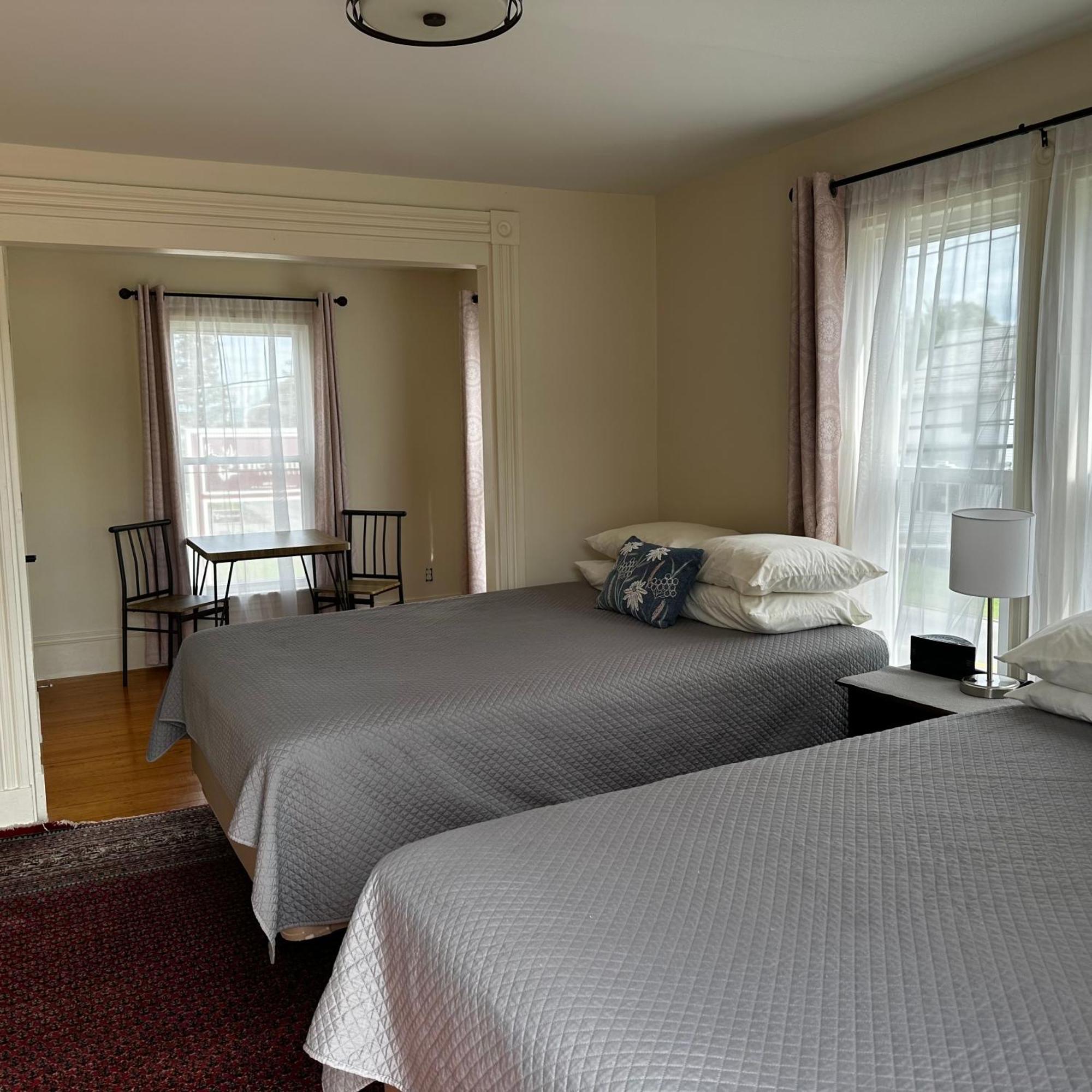 The Whitetail Inn And Suites- Lincoln Eksteriør billede
