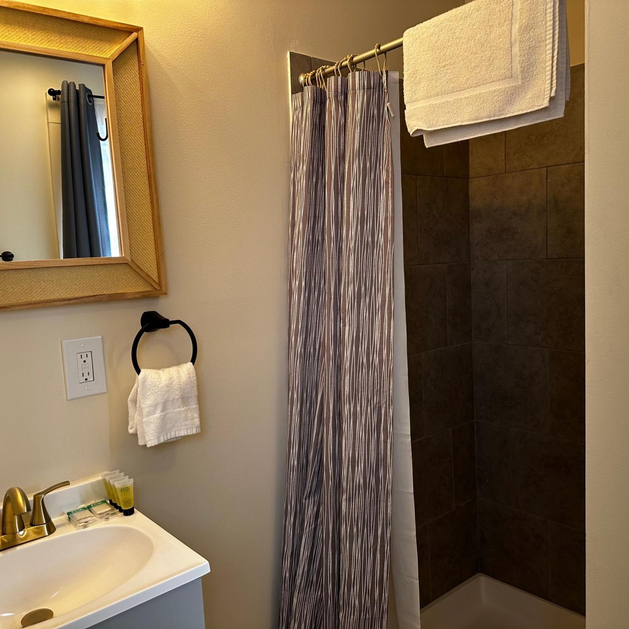 The Whitetail Inn And Suites- Lincoln Eksteriør billede