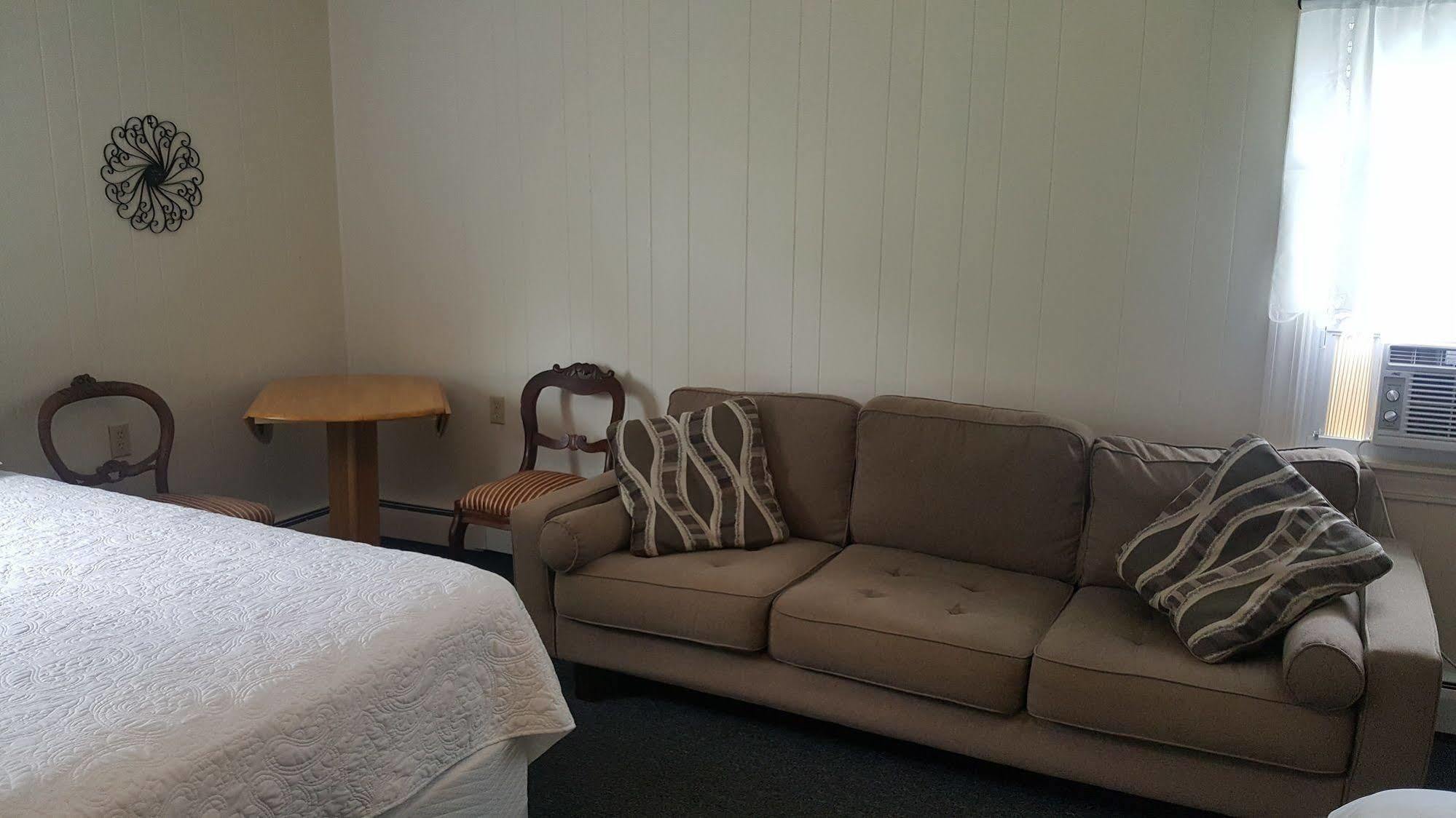 The Whitetail Inn And Suites- Lincoln Eksteriør billede